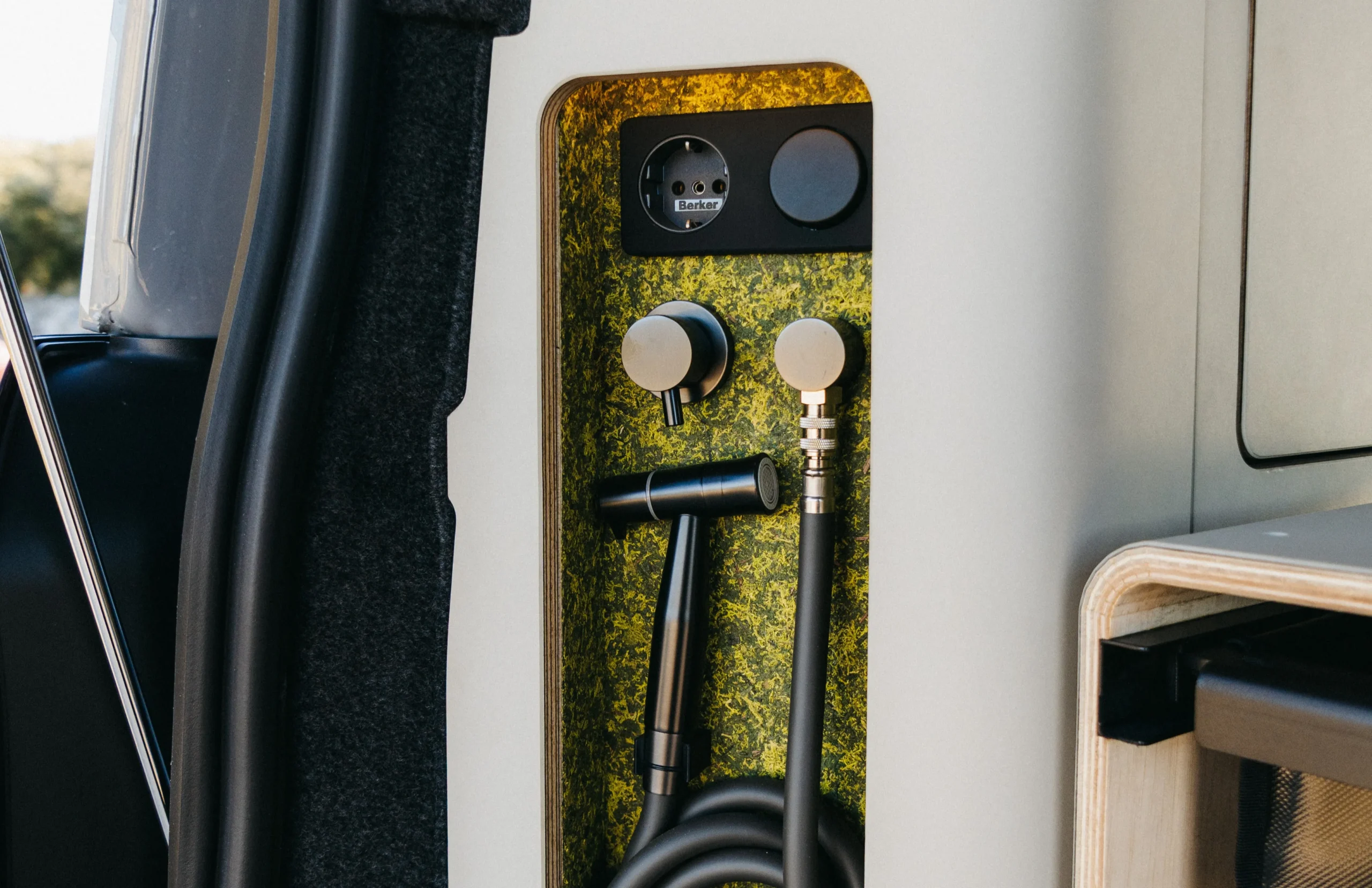 458d3e50 798b 4a39 8070 49125ff29829 37883b5f